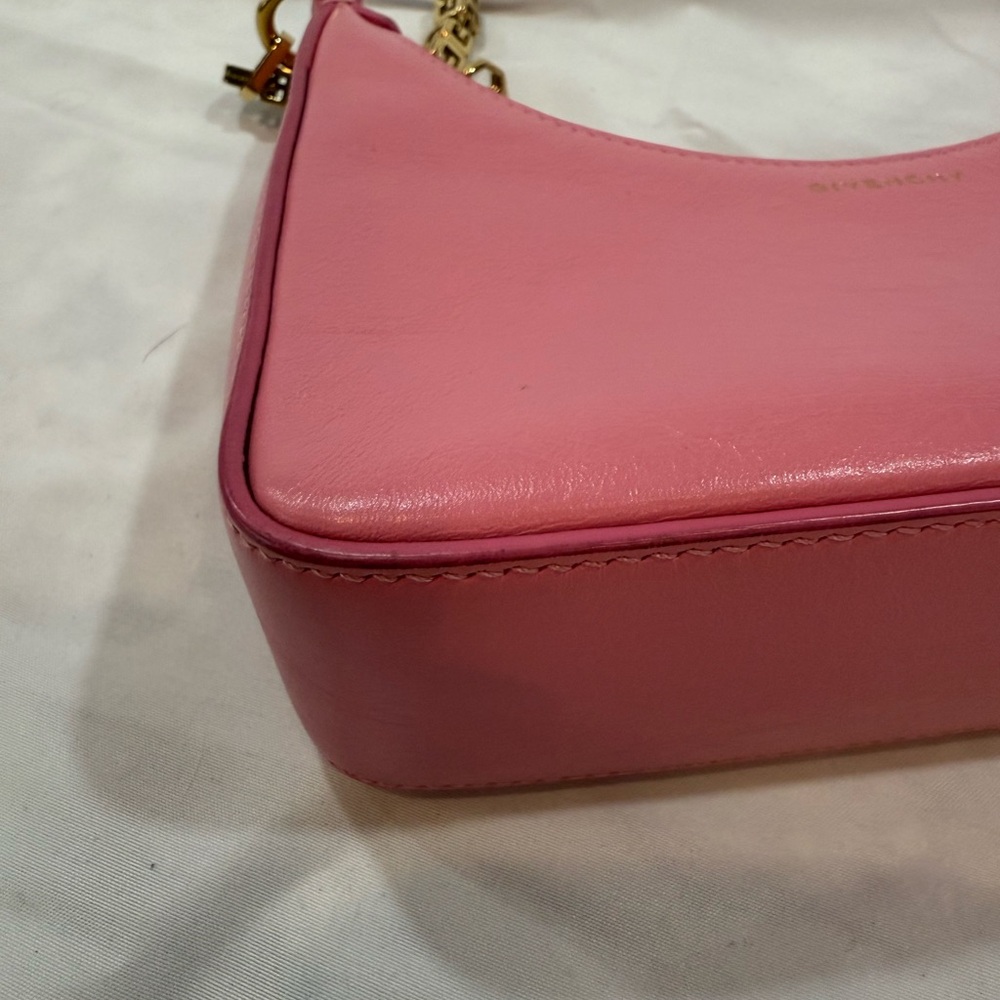 Authentic Mini Givenchy - Picture 11 of 17